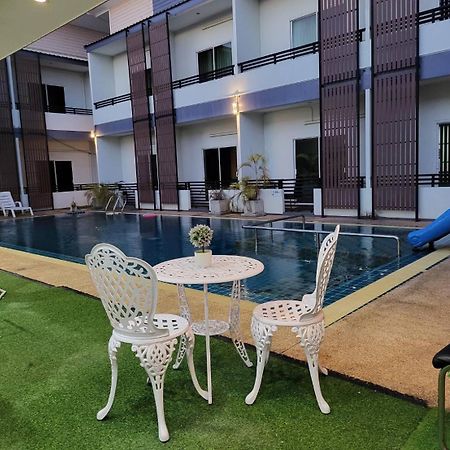 The S.G Hotel Buriram Buitenkant foto
