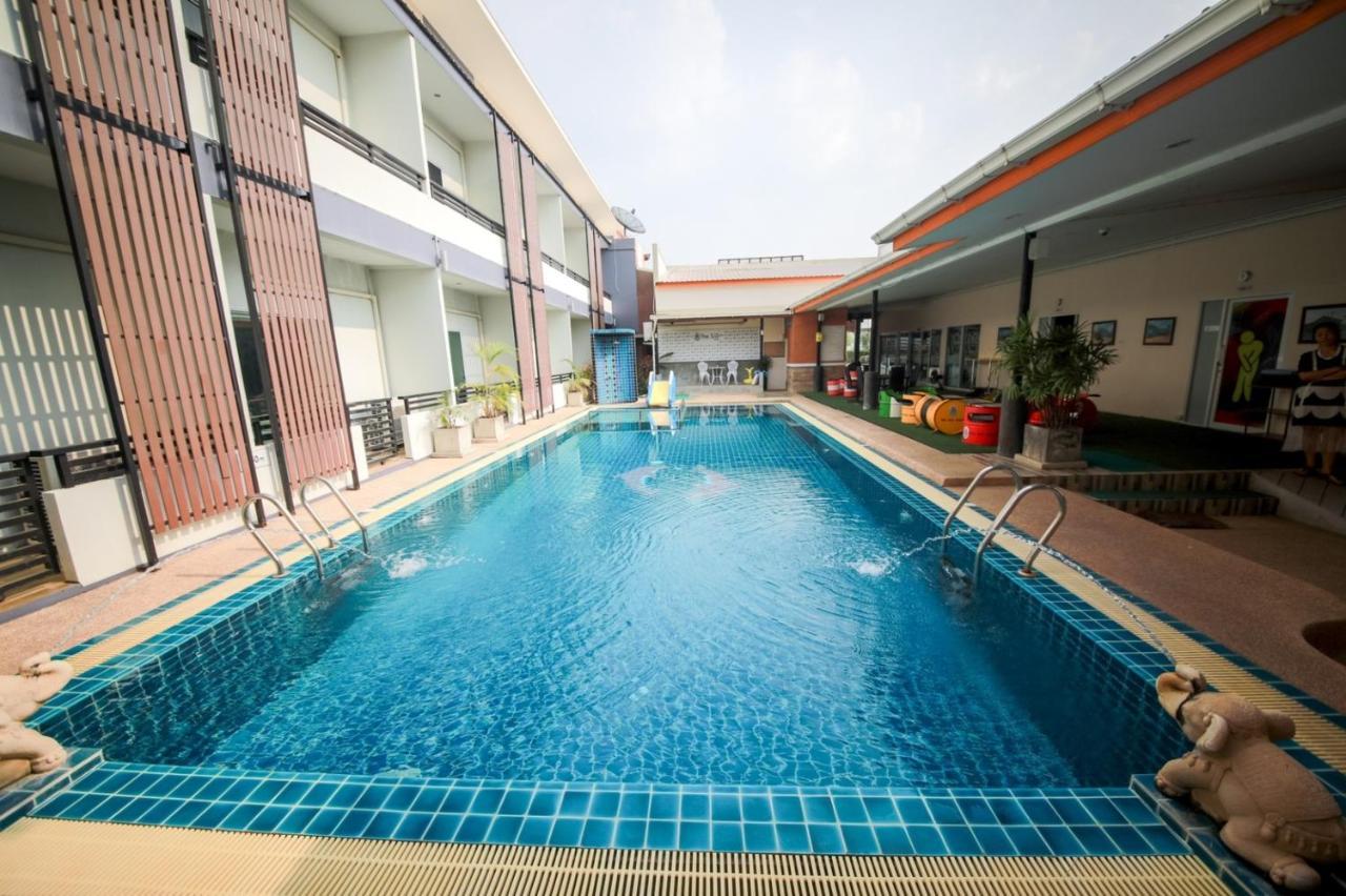 The S.G Hotel Buriram Buitenkant foto