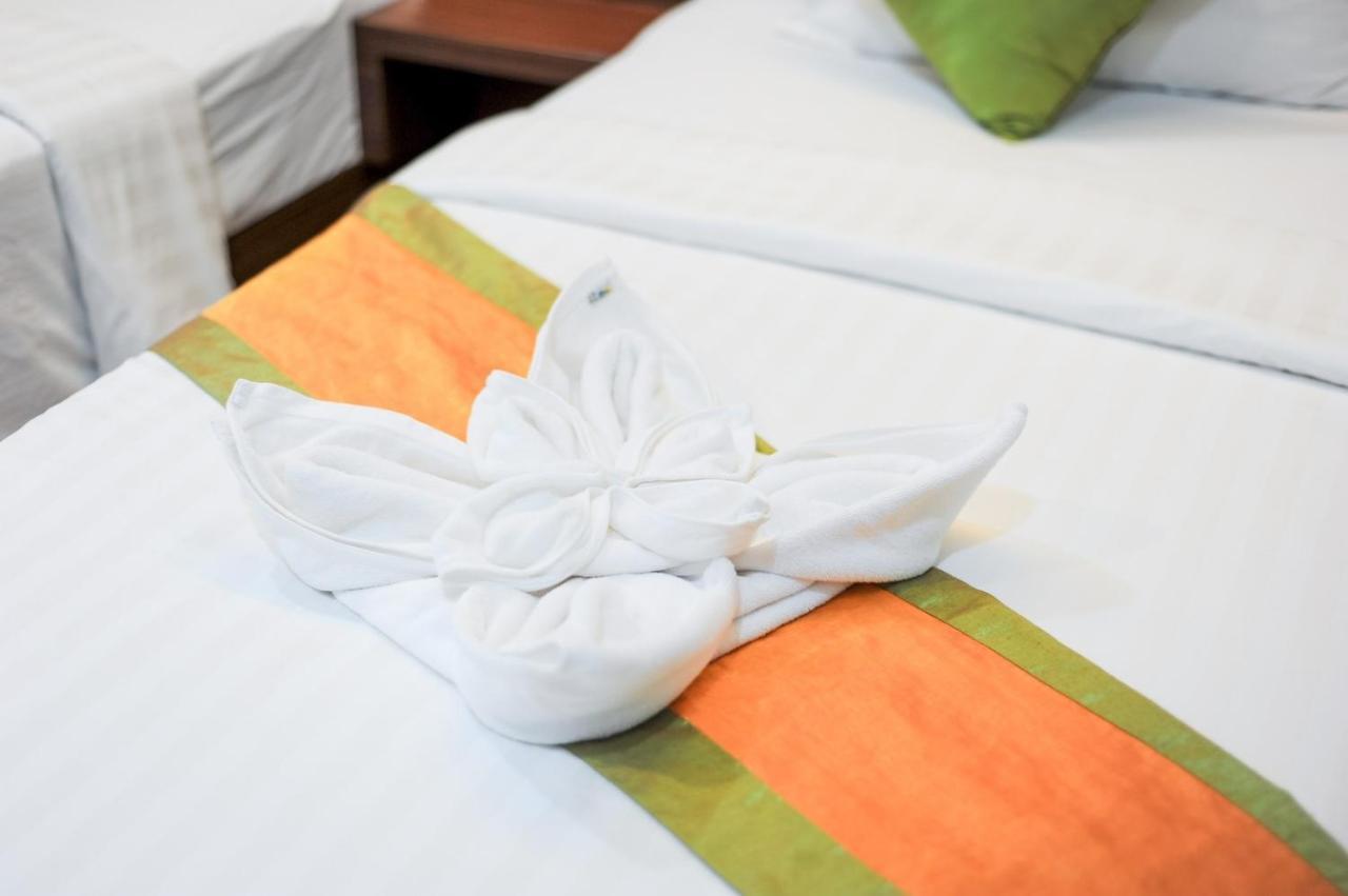 The S.G Hotel Buriram Buitenkant foto
